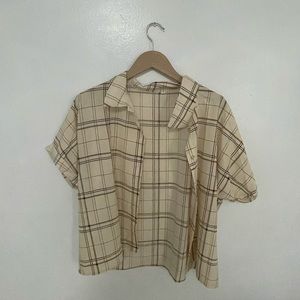 1X brand new. Have not worn yet. It’s very light and airy material